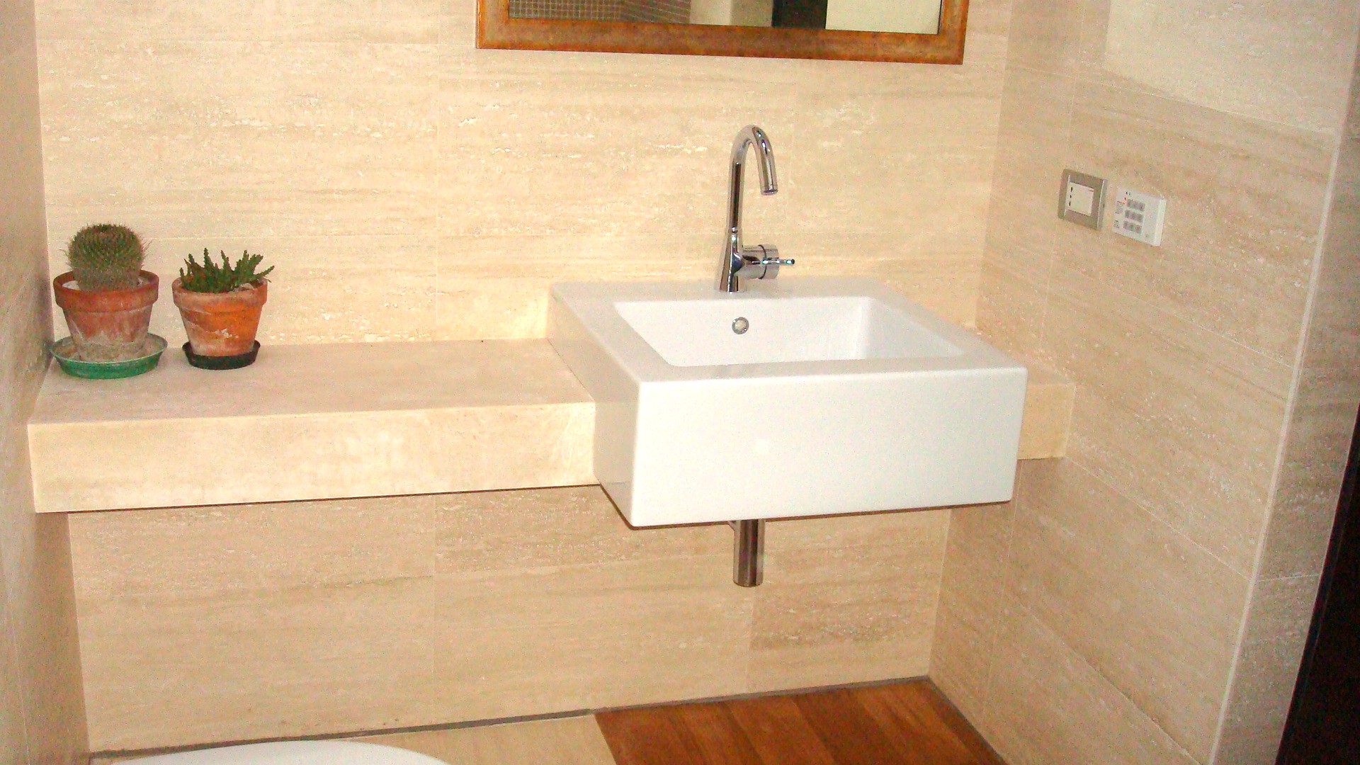 Bagno in travertino navona